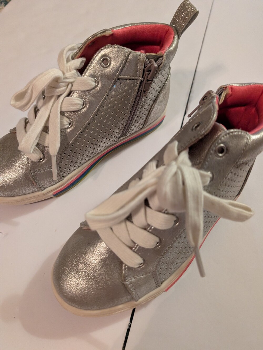Wonder Nation Silver High-Top Sneakers with Rainbow Sole and Pink Lining Sz 12